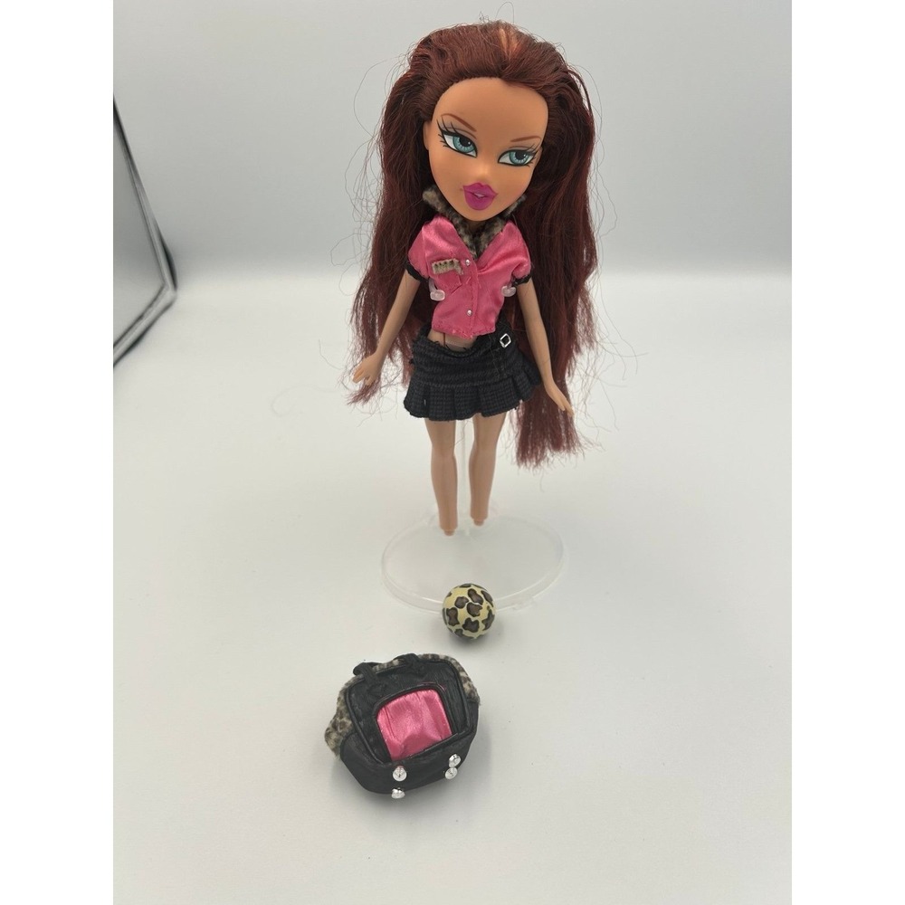 Bratz Play Sportz Meygan Blazin Bowling Doll